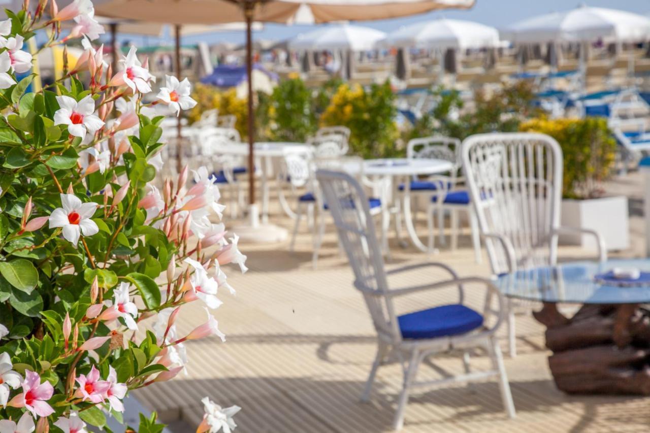 Hotel Aurelia Milano Marittima Exterior photo